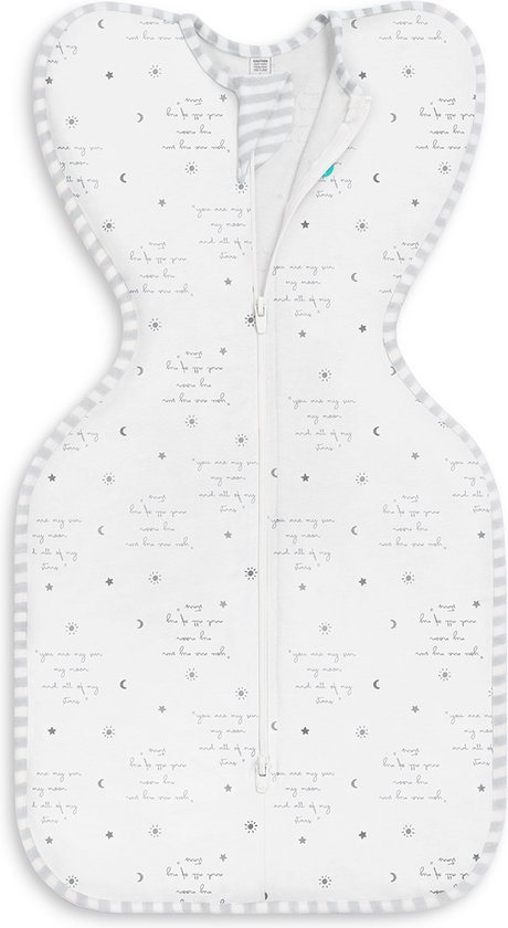 Love to Dream™ Babyslaapzak Swaddle Up™ - Inbakeren - Baby 3-6 maanden - 6-8.5 kg - Zomer - 0.2 TOG - Wit met tekst