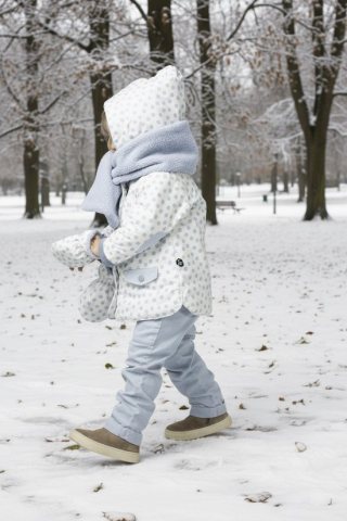Ducksday - winterjas voor baby - waterdicht - lightgewicht - fleece - afneembare wantjes - peuter - unisex - Lichtblauw/Wit - Jackie - maat 80