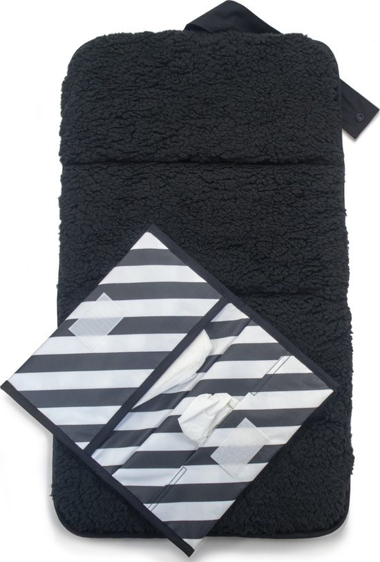 KipKep Teddy Napper Combi Verschoningset - Black Stripes met Teddy - zwart - rPET - gecoat - wasbaar - luieretui en verschoonmatje