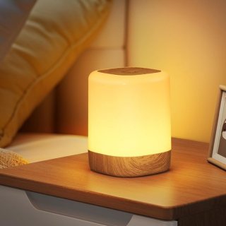 RHYTHMFLAME USB Oplaadbaar Nachtlampje - Warm Licht & RGB Kleuren - Timer - Nachtlampje voor de Slaapkamer - Sfeerlamp - LED verlichting - Leeslamp - Tafellamp - Bedlamp voor Baby, Kinderen & Volwassenen - Dimbaar - Touch Control - Houtnerf